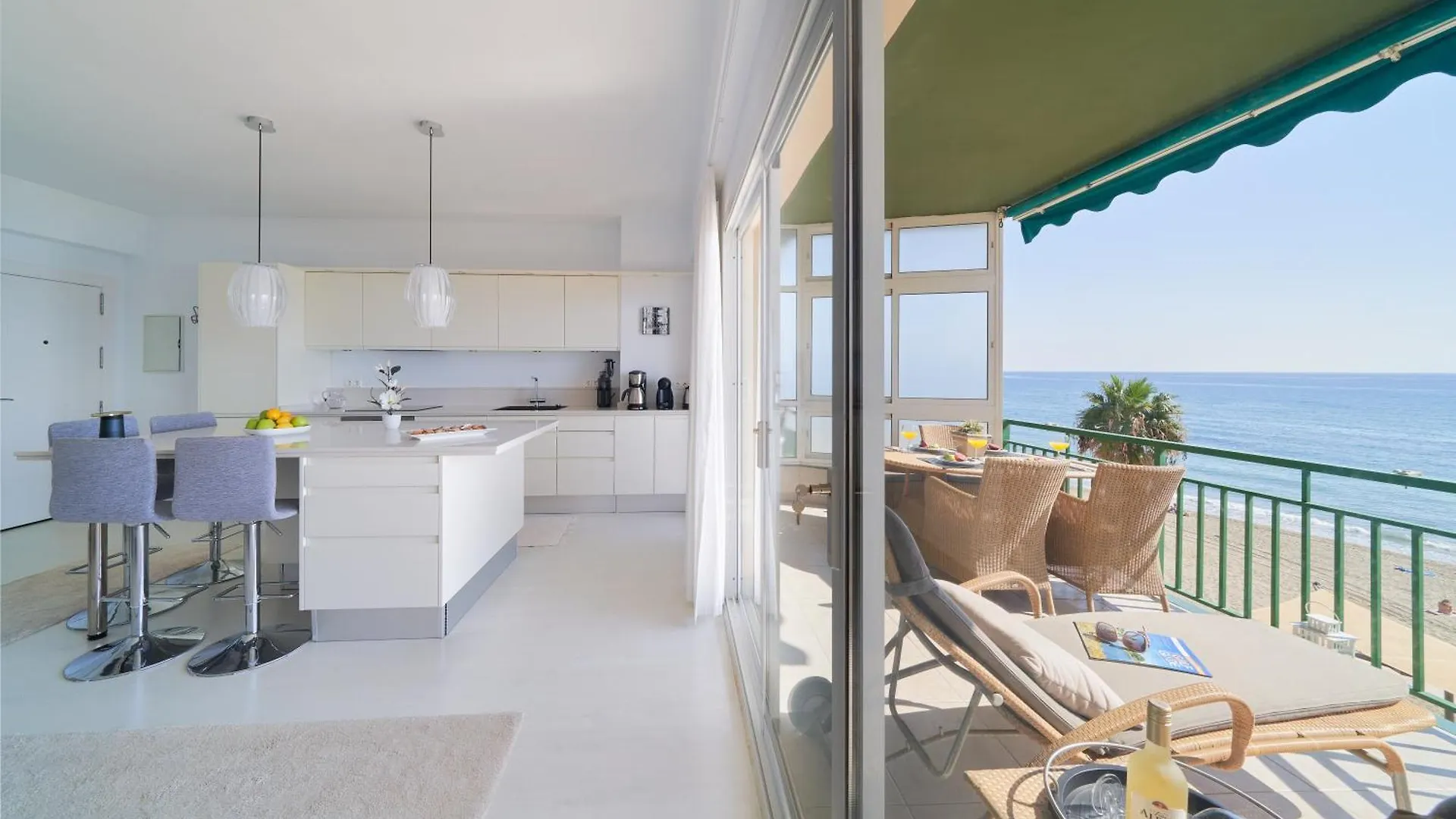 Cozy 2 Bedroom With Magic Sea View Fuengirola 0*,